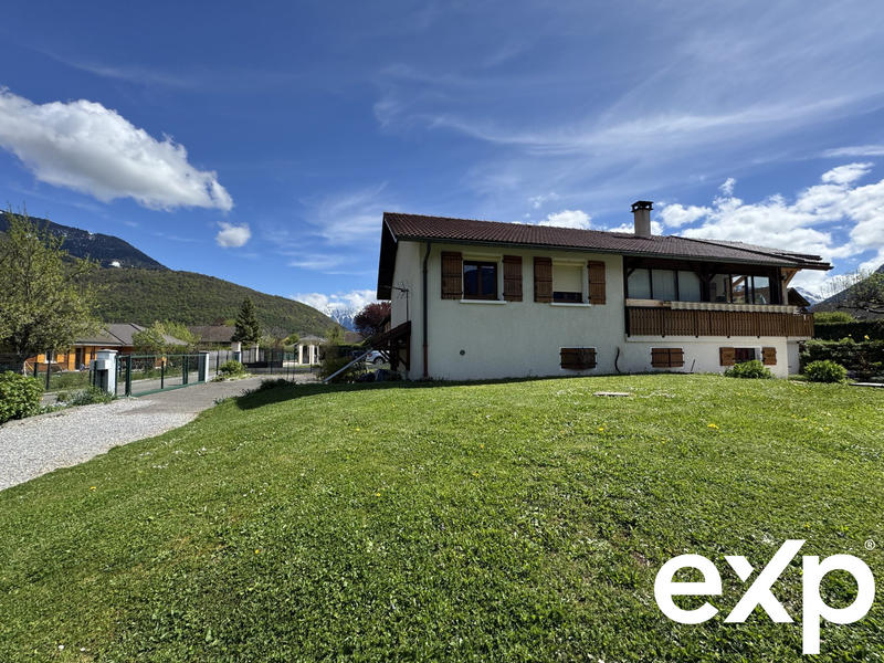 Maison - 182 m² - 7 pièces