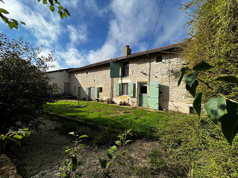 Maison - 196 m² - 7 pièces