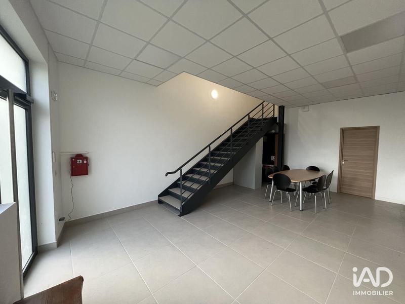 Local commercial - 464 m²