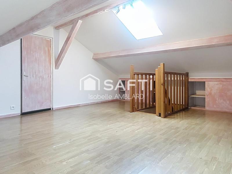 Maison - 180 m² - 8 pièces