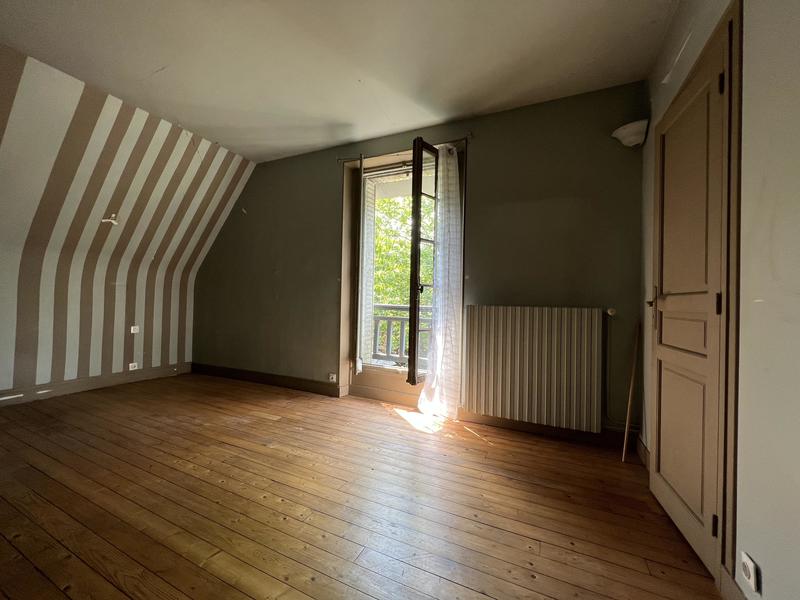 Maison - 182 m² - 7 pièces