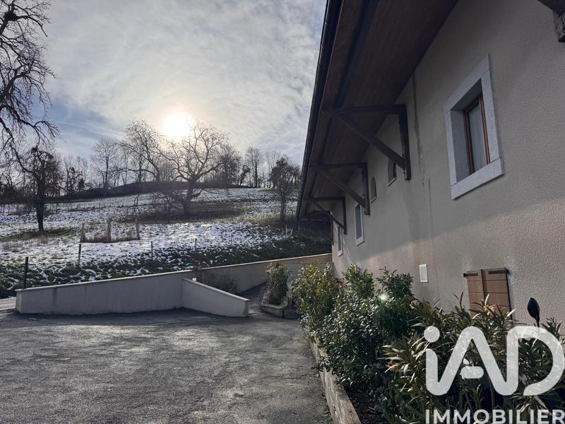 Appartement - 92 m² - 4 pièces