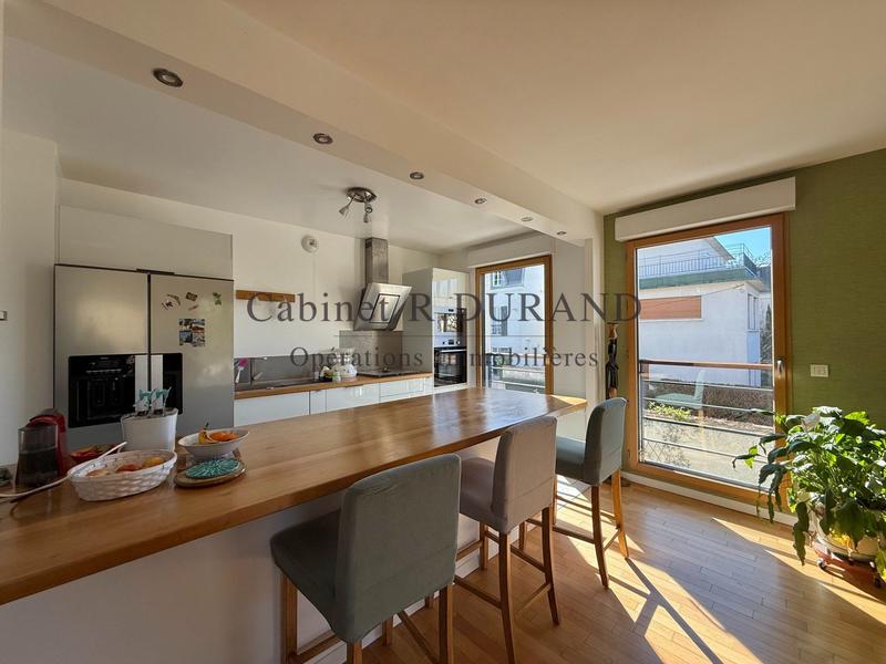 Appartement - 102 m² - 5 pièces