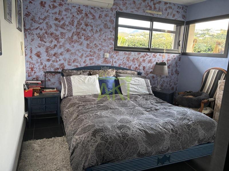 Maison - 89 m² - 3 pièces