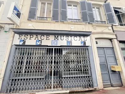 Local commercial - 90 m²