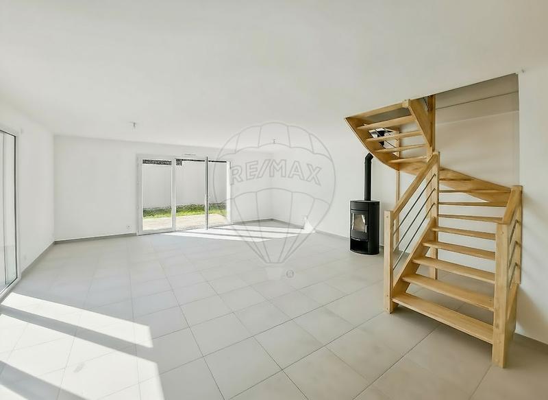 Maison - 92 m² - 4 pièces