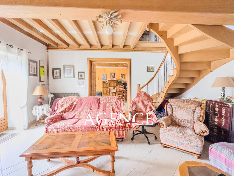 Maison - 191 m² - 6 pièces