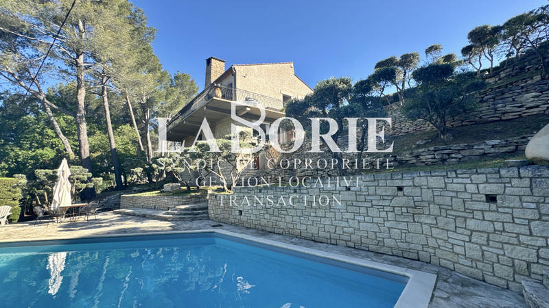 Maison - 157 m² - 6 pièces