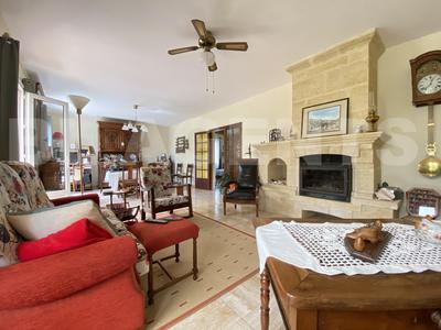 Maison traditionnelle - 105 m² - 5 pièces