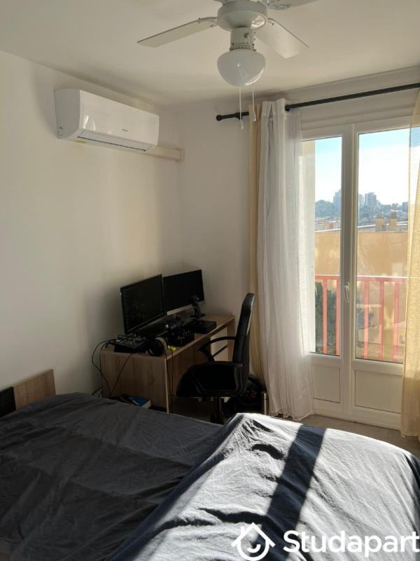 Chambre - 11 m² - 1 pièce