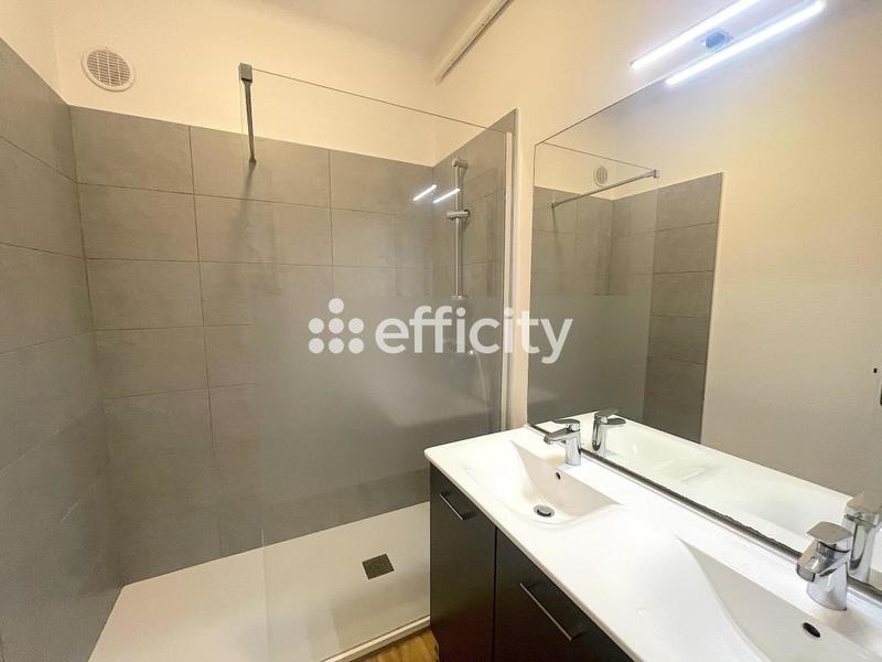 Appartement - 75 m² - 4 pièces