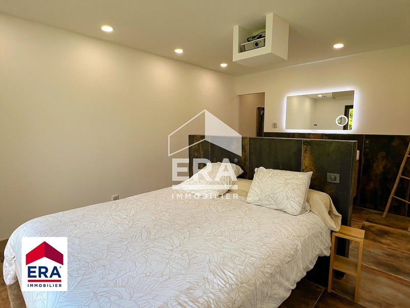 Maison - 183 m² - 6 pièces