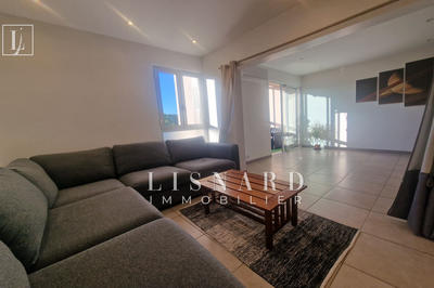 Appartement - 76 m² - 4 pièces