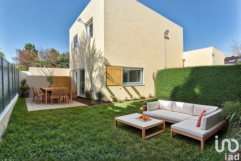 Maison - 99 m² - 4 pièces