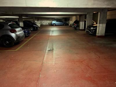 Parking / Garage - 14 m²