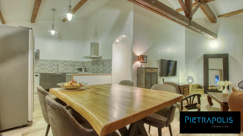 Appartement - 80 m² - 3 pièces