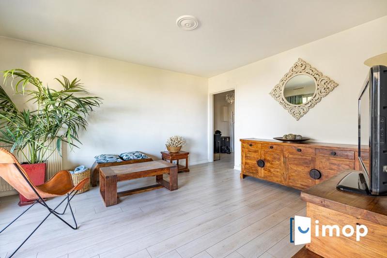 Appartement - 85 m² - 4 pièces