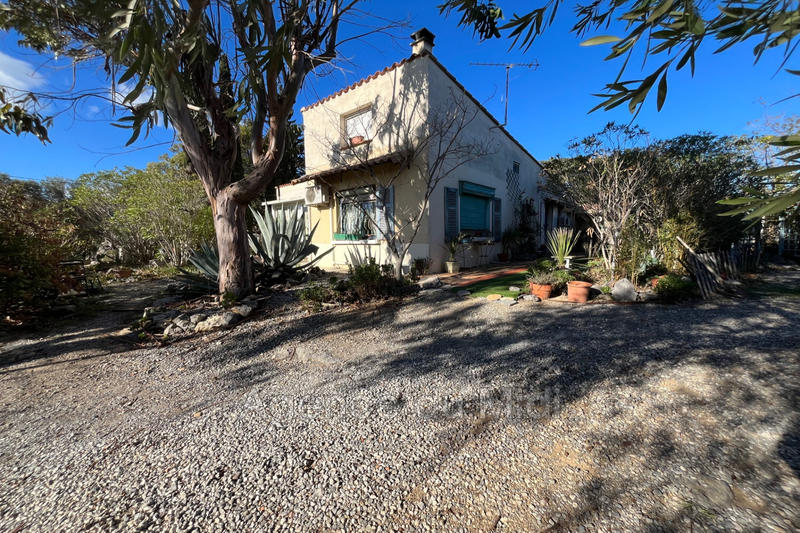 Maison - 121 m² - 6 pièces