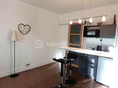 Local commercial - 46 m² - 2 pièces