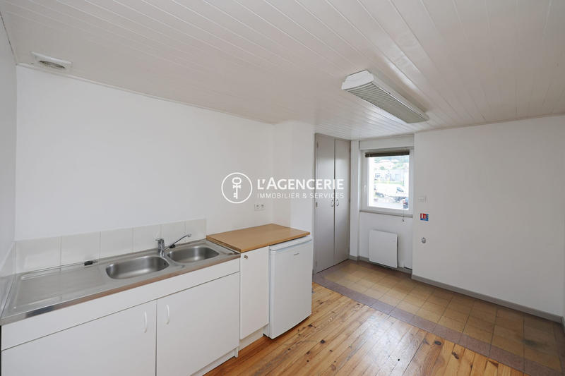 Local commercial - 136 m²