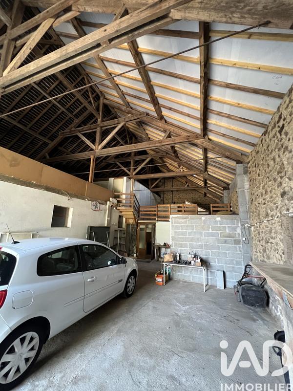 Maison - 277 m² - 13 pièces