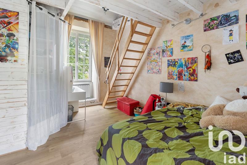 Maison - 223 m² - 6 pièces