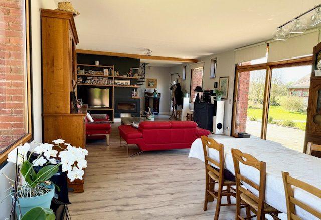 Maison - 260 m² - 9 pièces