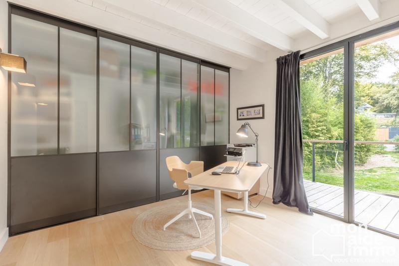 Maison contemporaine - 228 m² - 8 pièces