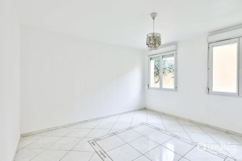 Maison - 139 m² - 8 pièces