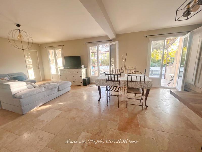 Villa - 96 m² - 6 pièces