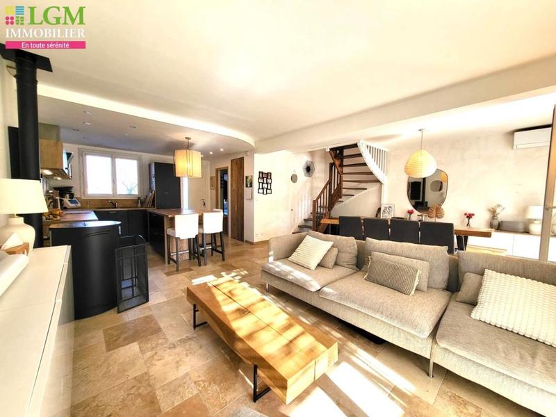 Maison - 89 m² - 4 pièces