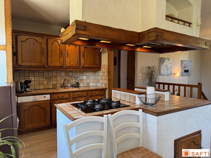 Maison - 131 m² - 6 pièces