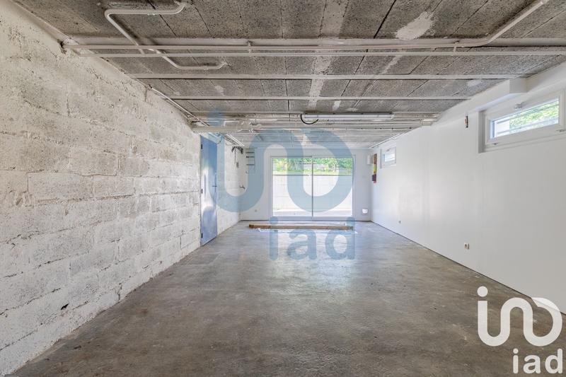 Maison - 172 m² - 9 pièces