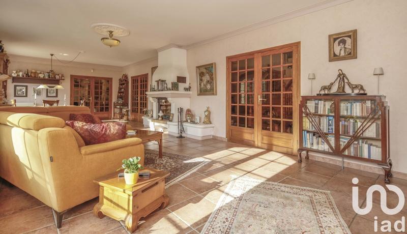 Maison - 321 m² - 10 pièces