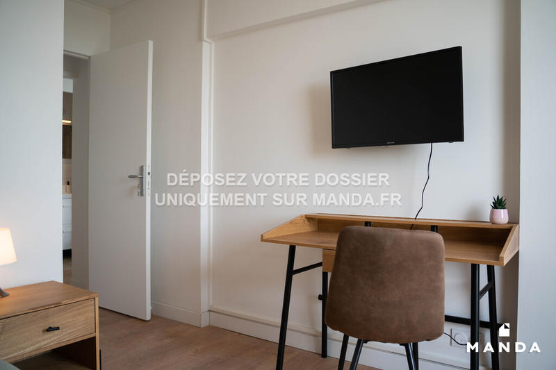 Chambre - 10 m² - 5 pièces