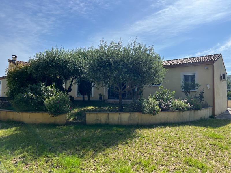 Maison - 136 m² - 4 pièces