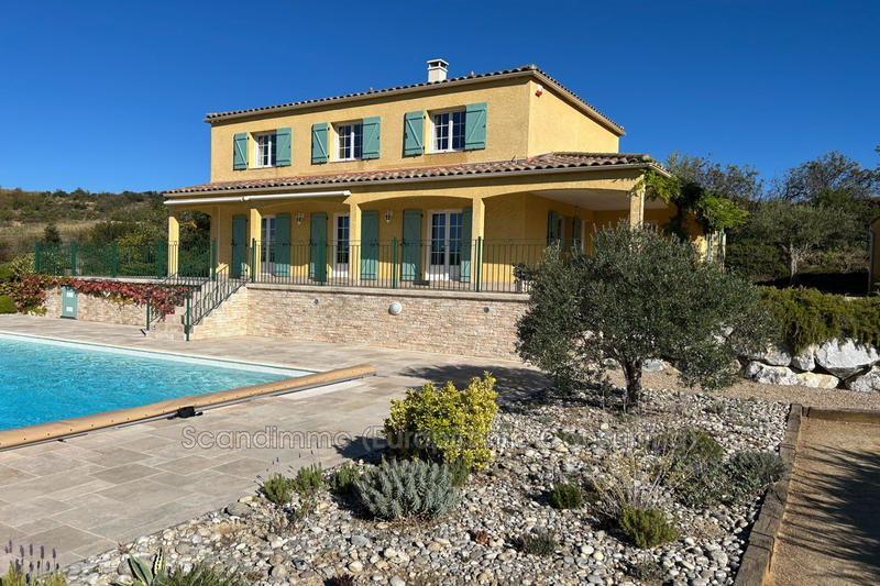 Maison - 190 m² - 5 pièces