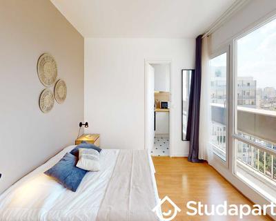 Chambre - 70 m² - 1 pièce