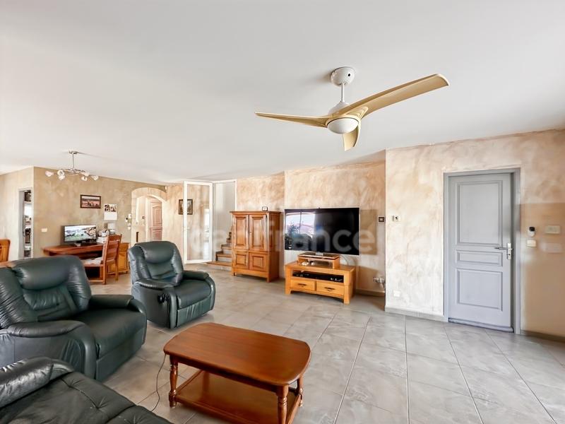 Villa - 151 m² - 5 pièces