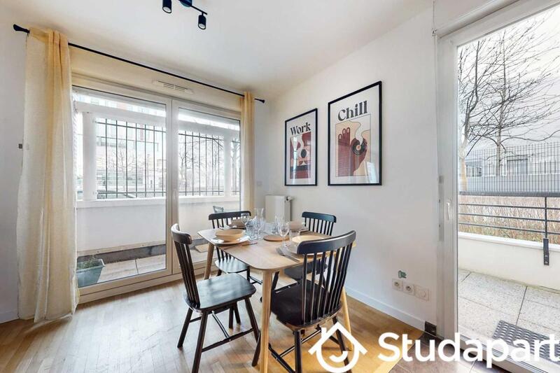 Chambre - 12 m² - 1 pièce