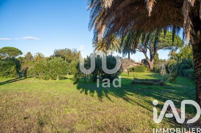 Maison - 194 m² - 8 pièces