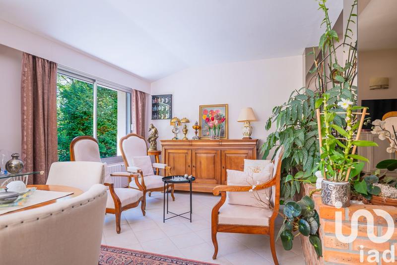 Maison - 182 m² - 9 pièces