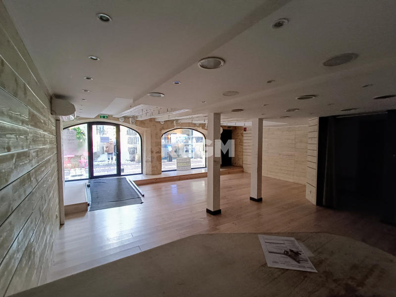 Local commercial - 57 m²