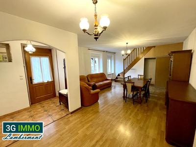 Maison - 159 m² - 9 pièces