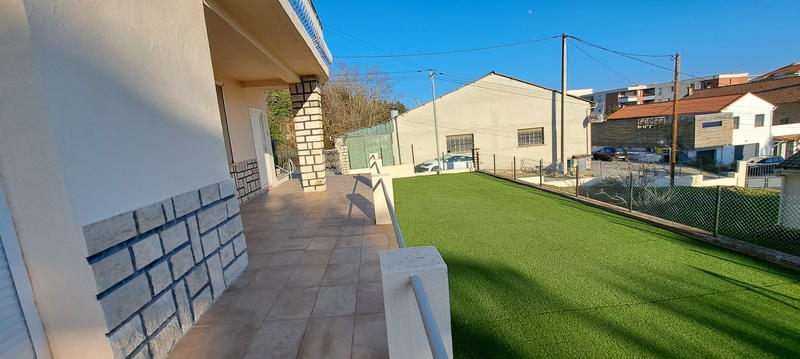 Maison - 165 m² - 6 pièces