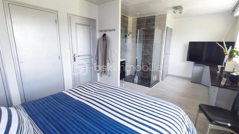 Propriété - 161 m² - 7 pièces