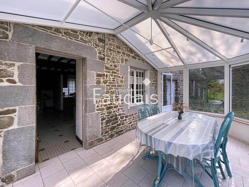 Maison - 128 m² - 8 pièces