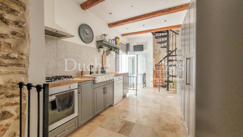 Propriété - 164 m² - 7 pièces