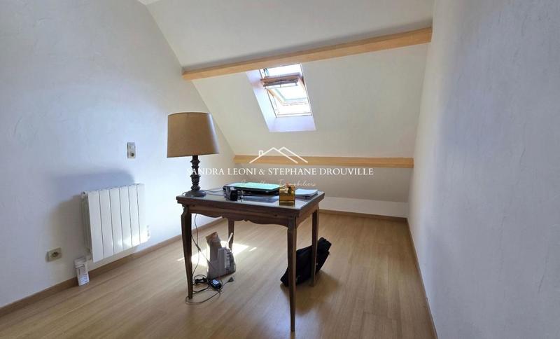 Maison - 189 m² - 8 pièces