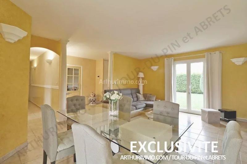 Maison - 94 m² - 4 pièces